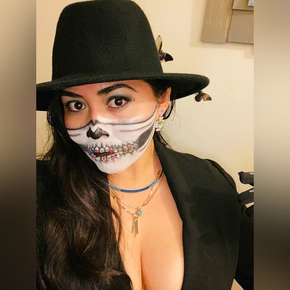 🌼Meet your Posher🌺, Mirssa - Picture 1 of 1